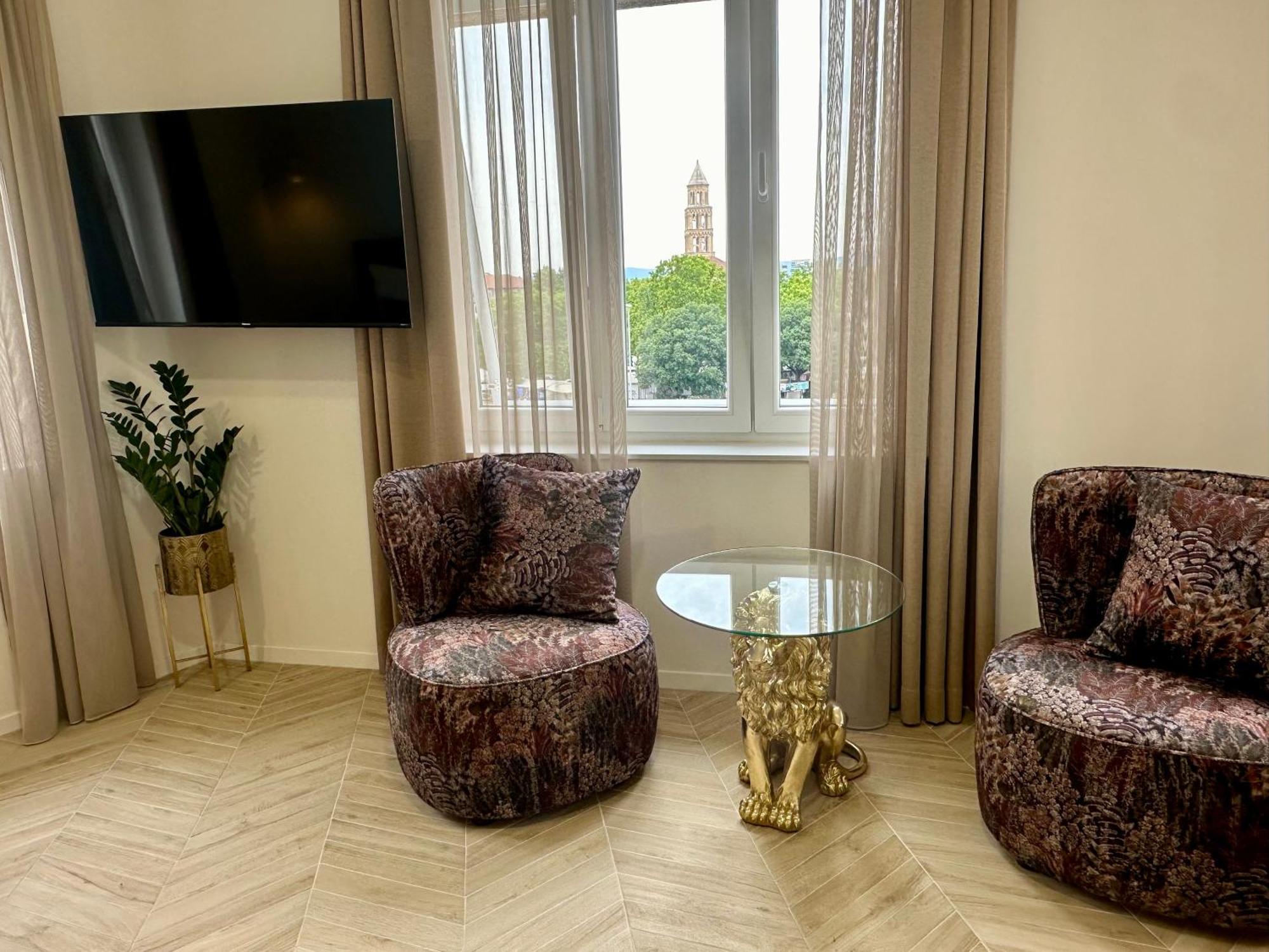 Mariani Luxury Rooms In Center Spalato Esterno foto
