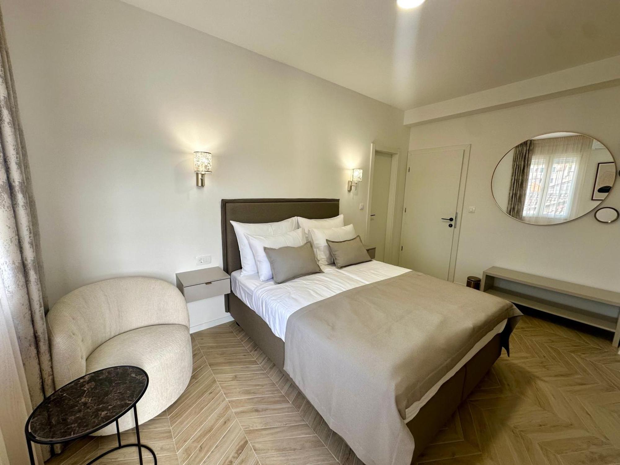 Mariani Luxury Rooms In Center Spalato Esterno foto