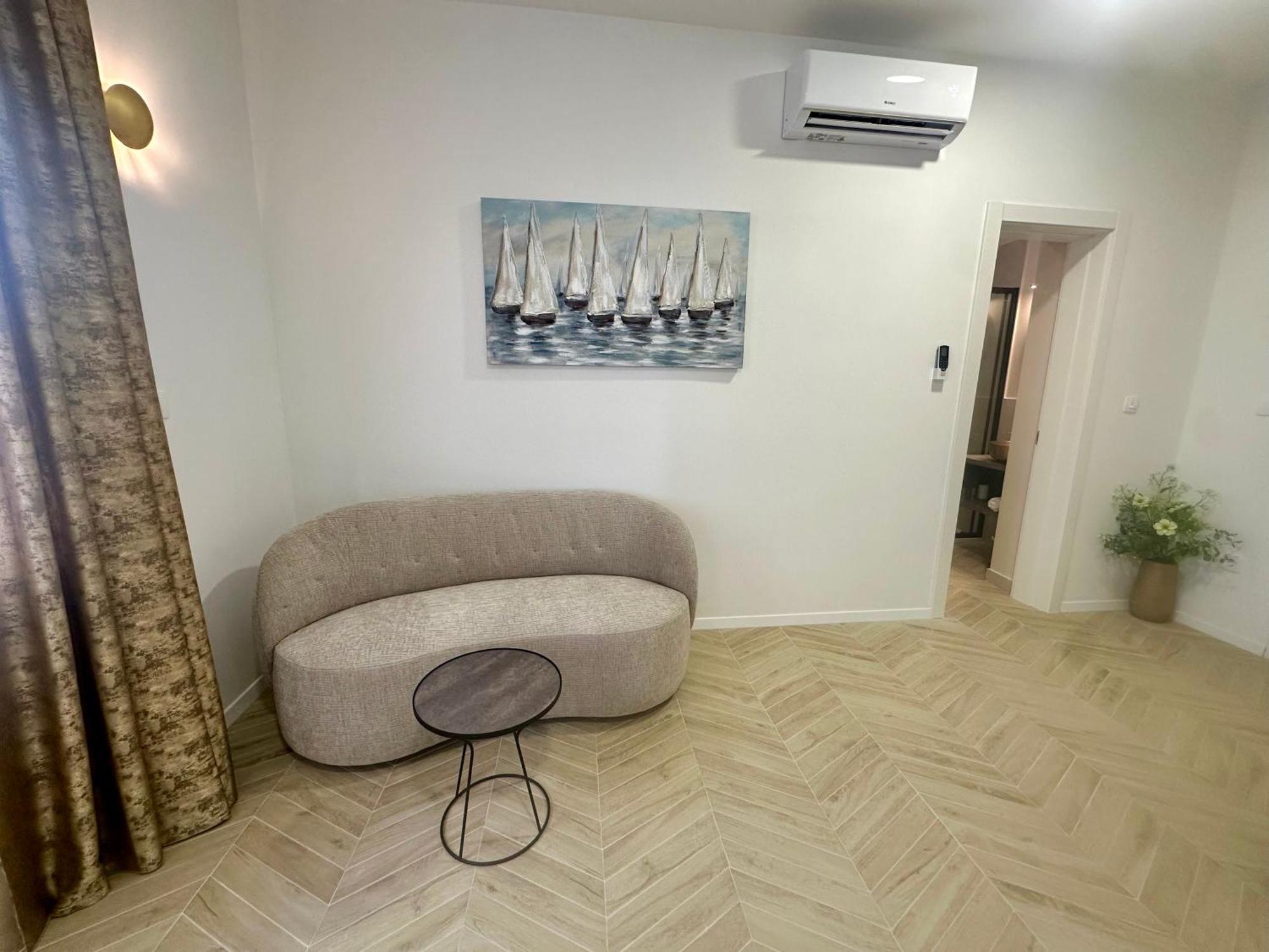 Mariani Luxury Rooms In Center Spalato Esterno foto