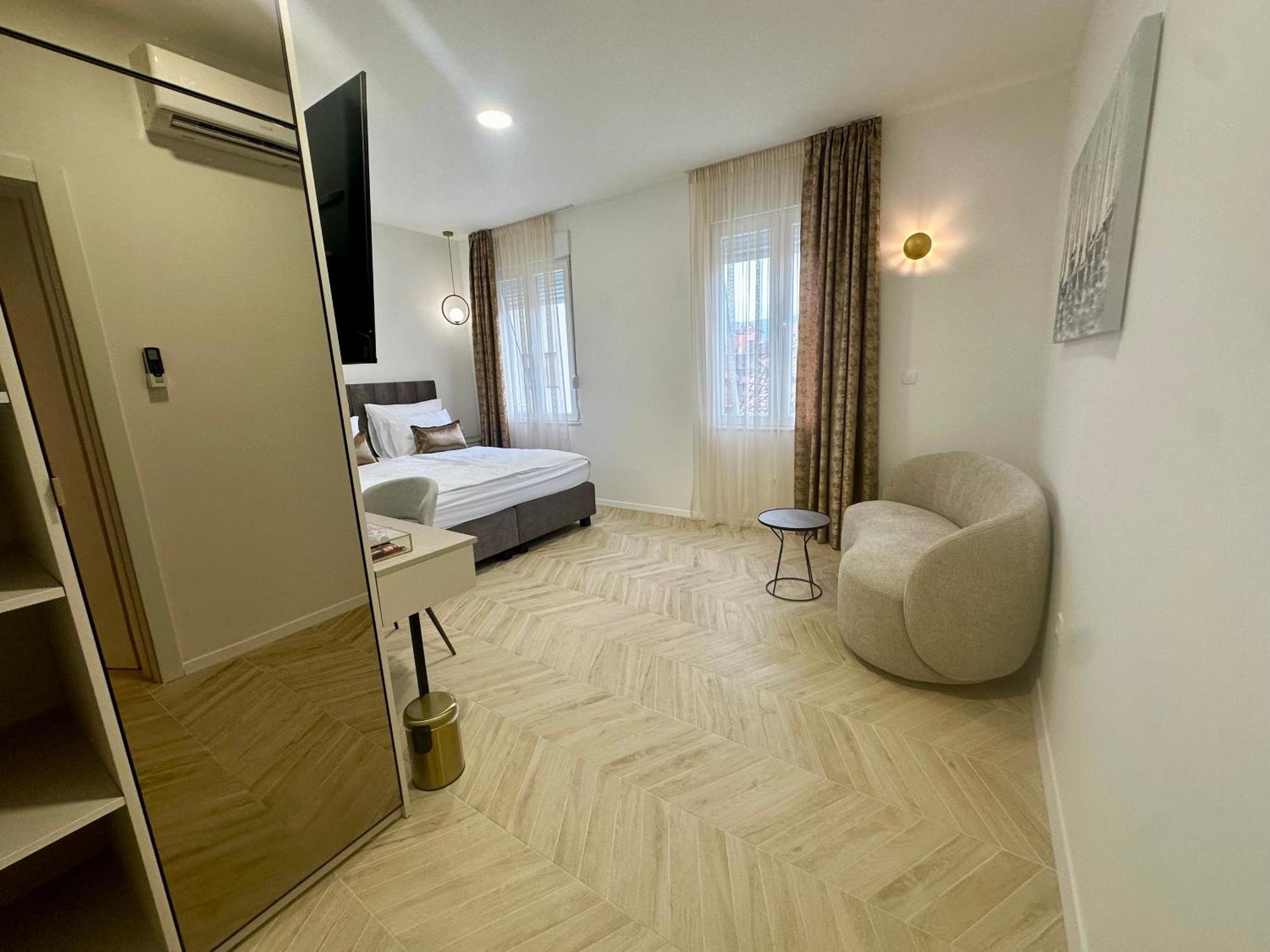 Mariani Luxury Rooms In Center Spalato Esterno foto
