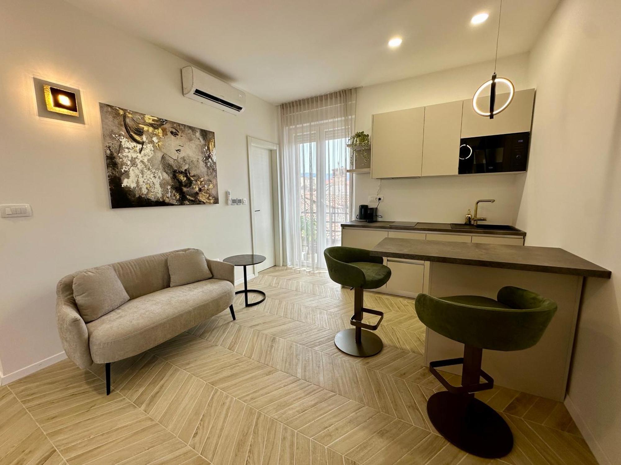 Mariani Luxury Rooms In Center Spalato Esterno foto