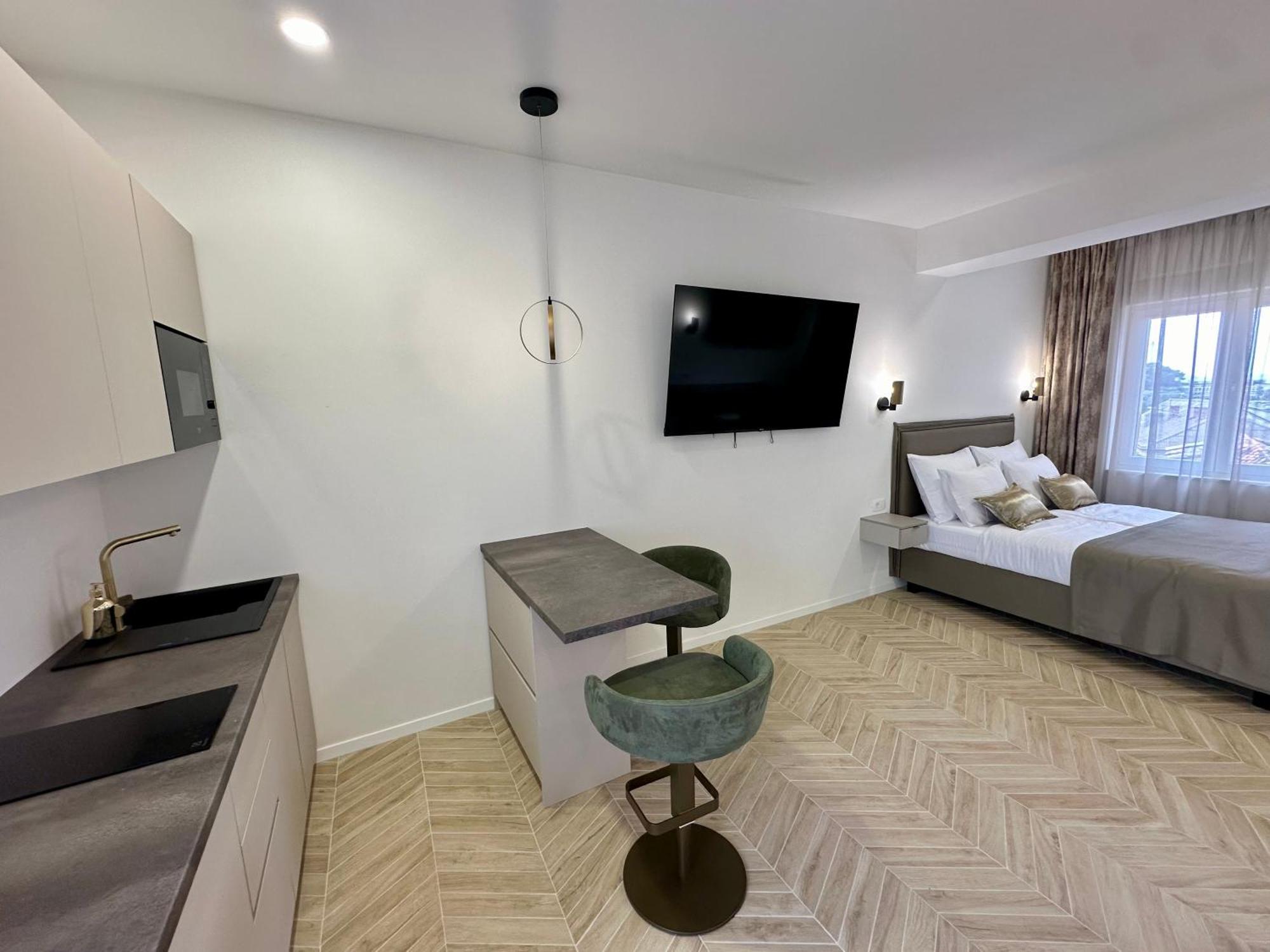 Mariani Luxury Rooms In Center Spalato Esterno foto