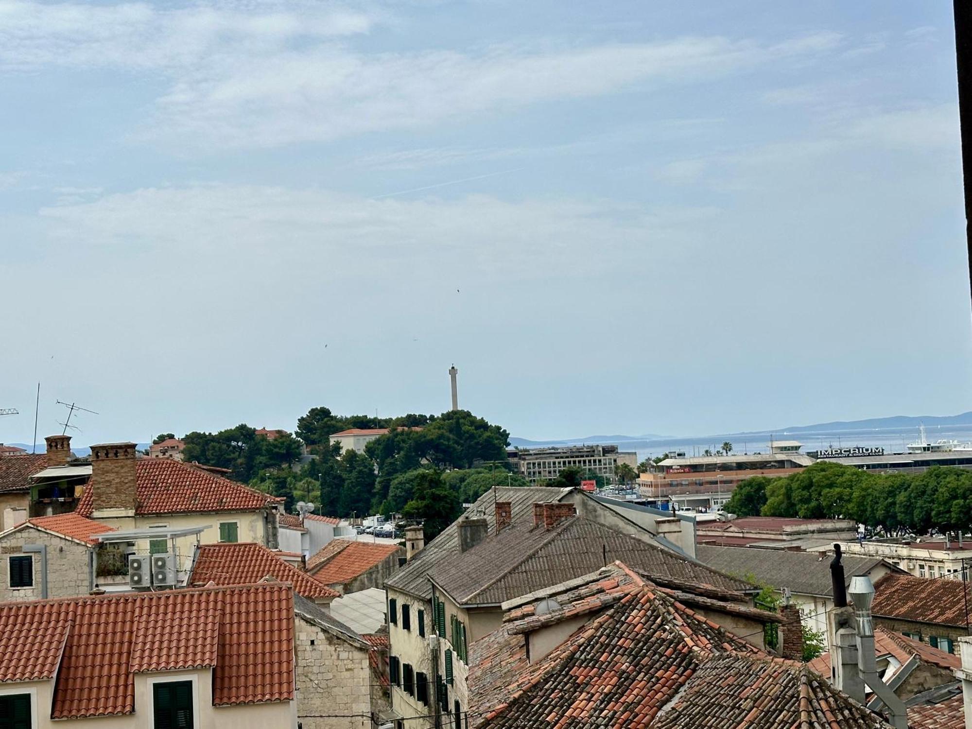 Mariani Luxury Rooms In Center Spalato Esterno foto