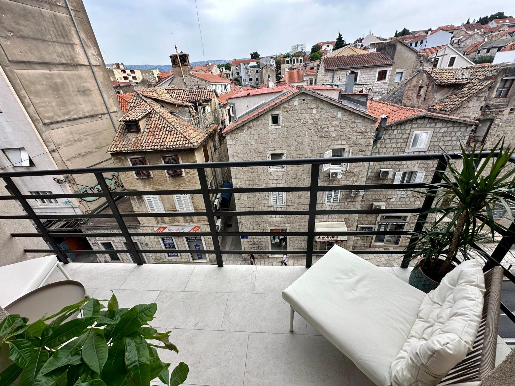 Mariani Luxury Rooms In Center Spalato Esterno foto